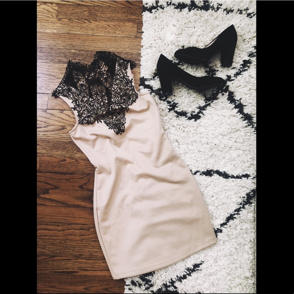 Body Central • Sexy Bodycon with Lace